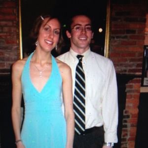 Gorgeous turquoise dress!