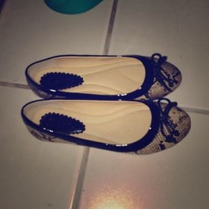 Black and python ballerinas - like new