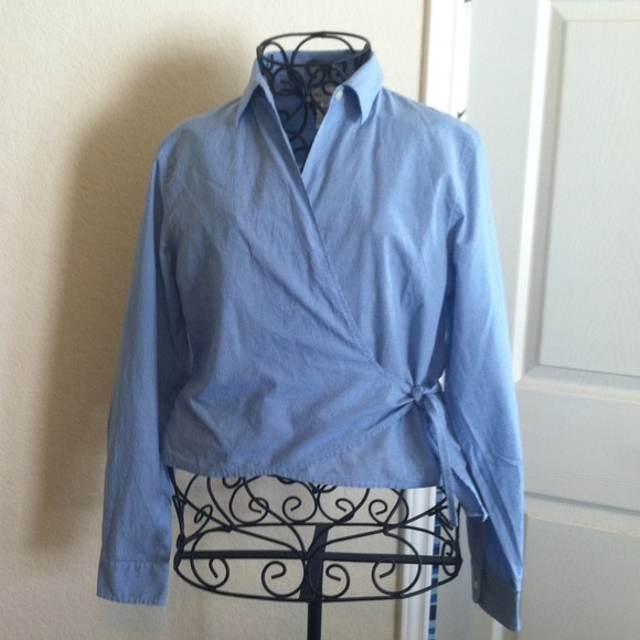 🚫Sold in bundle 🚫 Picone wrap blouse