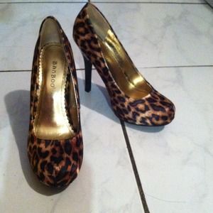 Leapord printed heals