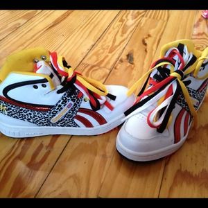 ❤Reduced❤Reebok sneakers