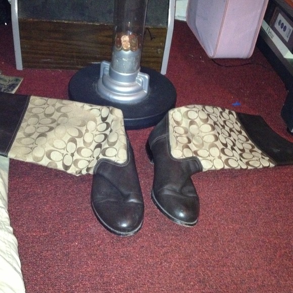 Slightly Used Coach Boot.   8 1/2 in women