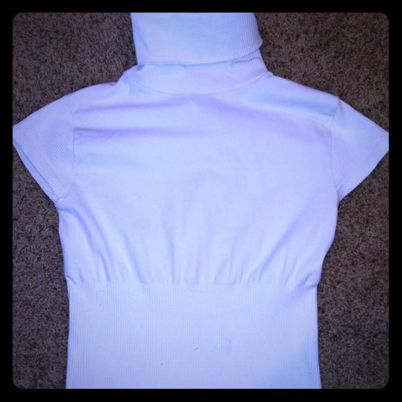 Cream short sleeved bebe top