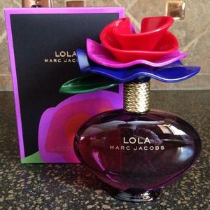 💜💜NIB Marc Jacobs  perfume💜💜