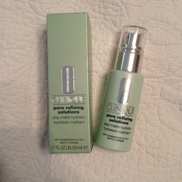 **SOLD**Clinique PoreRefiningSolutions stay-matte