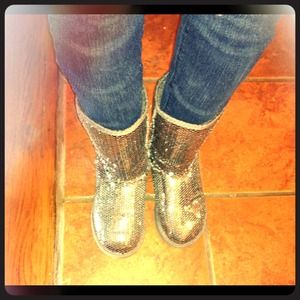 Bling ankle boots Looks like UGG/Michael Kors
