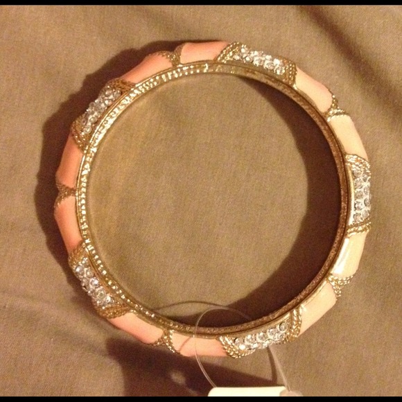 Peach bangle - Picture 2 of 2