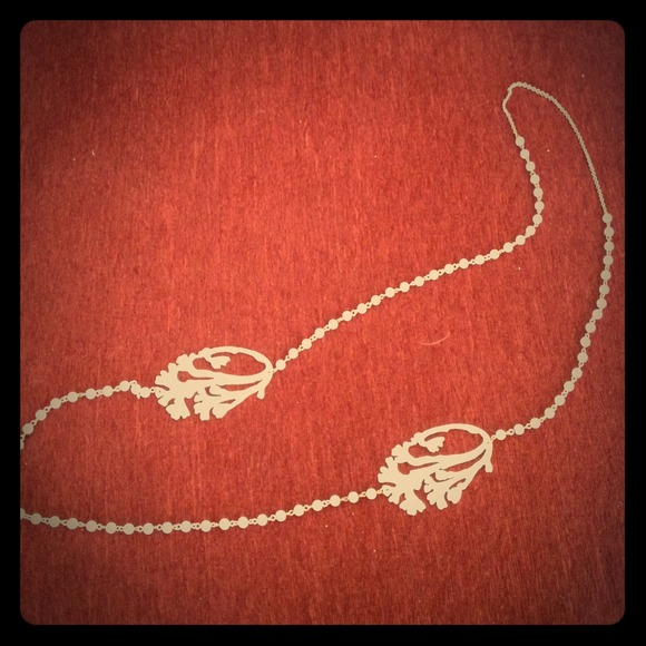 Cool white coral necklace - Picture 1 of 2
