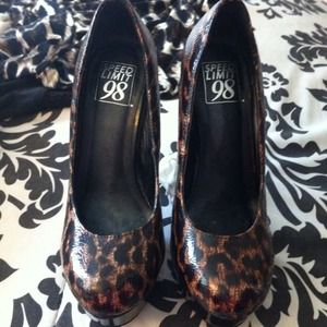 🚫Reserved Cheetah print heels
