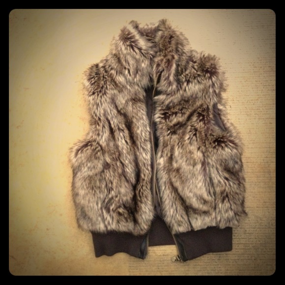 Faux fur vest - Picture 1 of 1