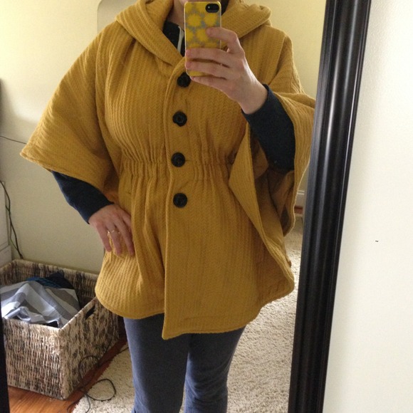 Steve Madden textured cape jacket mustard xl