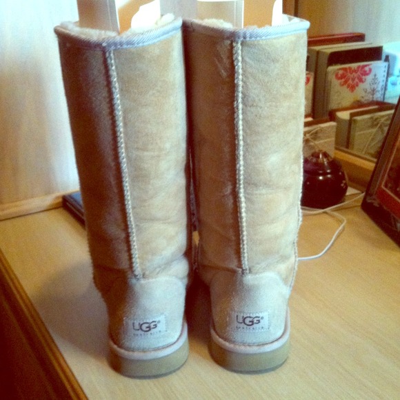 UGG tall tan