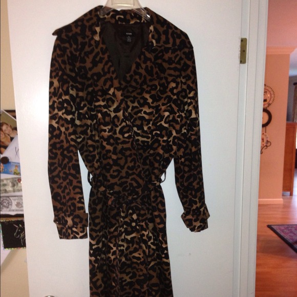 Leopard Trench Coat!!