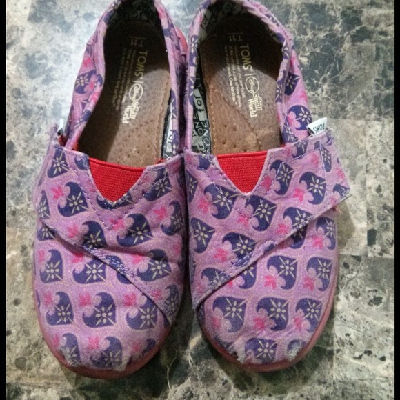 Toms for girls