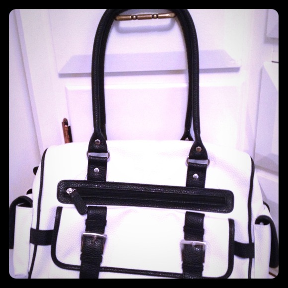 Black and White Handbag by UK store Accessorize.