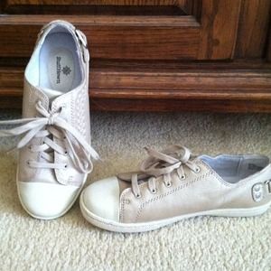 Ruff Hewn stylish tennis shoes.