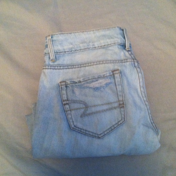 American Eagle capris! - Picture 1 of 3