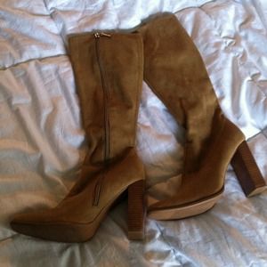 Reserved for @dmn! Carmel colored boots