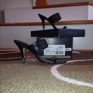 💫REDUCED $💫BCBG BLACK LEATHER SANDAL 4 IN HEEL