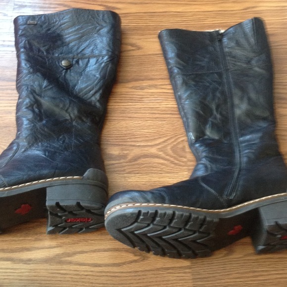 SOLD in Bundle 4 Delamora2003 Rieker boot - Picture 2 of 3