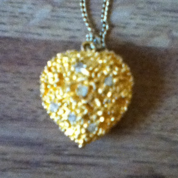 Locket - Picture 2 of 3