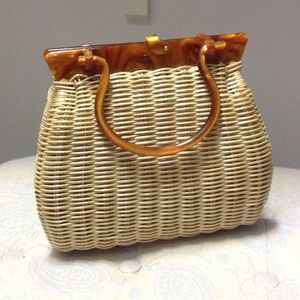 Vintage straw purse with Bakelite