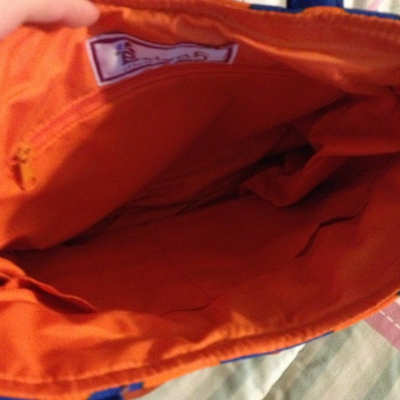 Purse - Picture 2 of 3