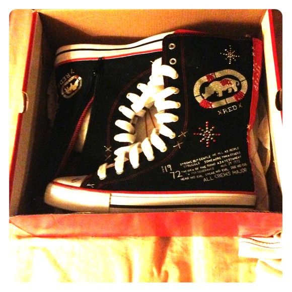 Black/red Marc Ecko
