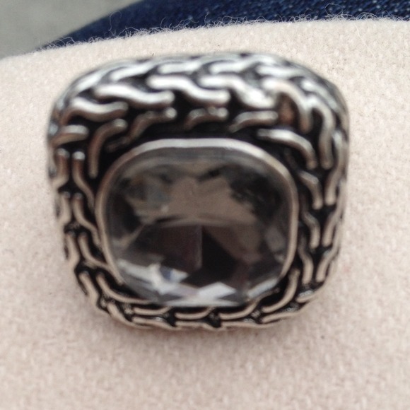 ❌Sold❌Gorgeous ring. - Picture 3 of 3