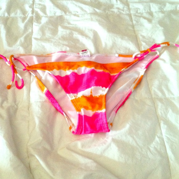 Pink and orange OP swim bottoms. M. True to size