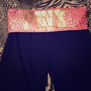 Vs pink cropped leggings. Size small