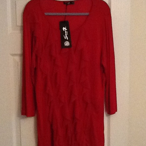 Seven luxe red top