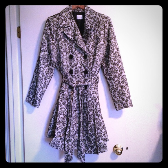 PRICE REDUCED Damask patterned dress coat