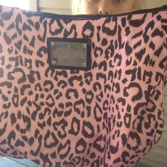 Purse - Picture 2 of 4