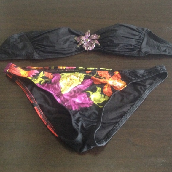 Victoria's Secret Bandeau Bikini