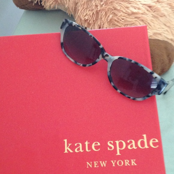 Authentic Kate spade sunglasses main image 4