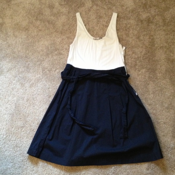 Forever 21 White and Navy Dress