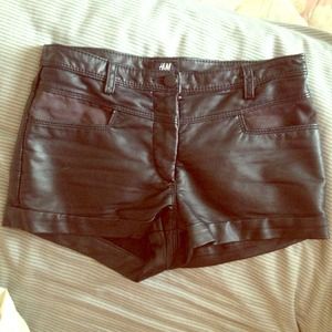 Bundle for @lisaclamon