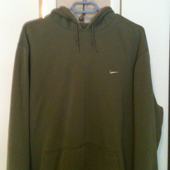 Nike sweatshirt