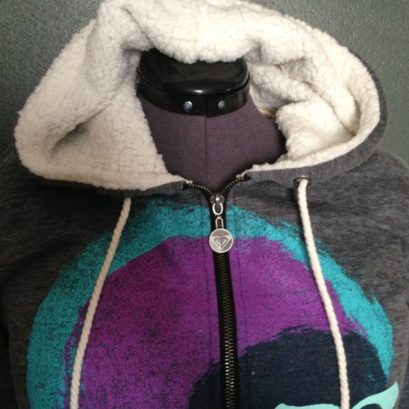 💕SOLD IN BUNDLE 💕Roxy logo hoodie.Super soft - Picture 2 of 4