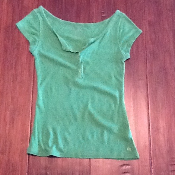 AE green soft stretch tee