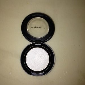 MAC crystal avalanche eye shadow