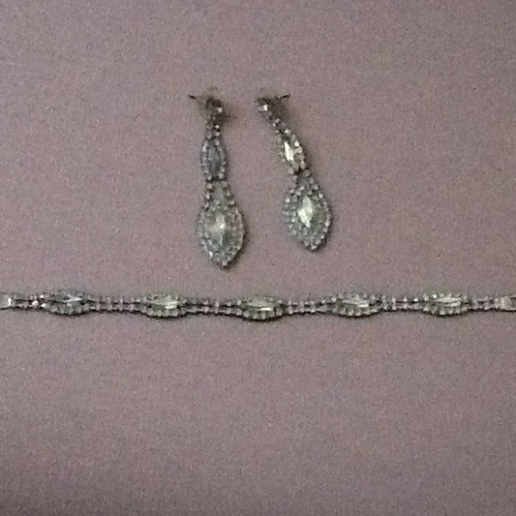 Earring and Bracelet Set