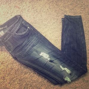 brand new size 3 almost famous skinny jeans