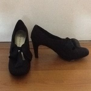 Navy podesua shoes 3 inch heels