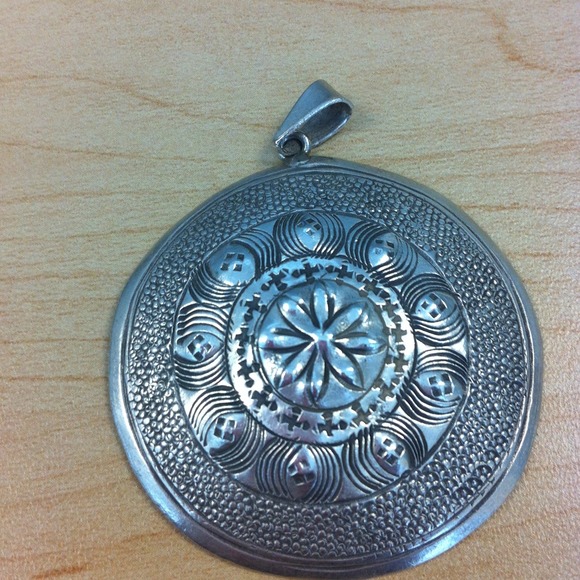 Silver pendant