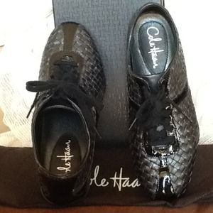 BNWOT Cole Haan Shoes Oxford with Dust Cover!