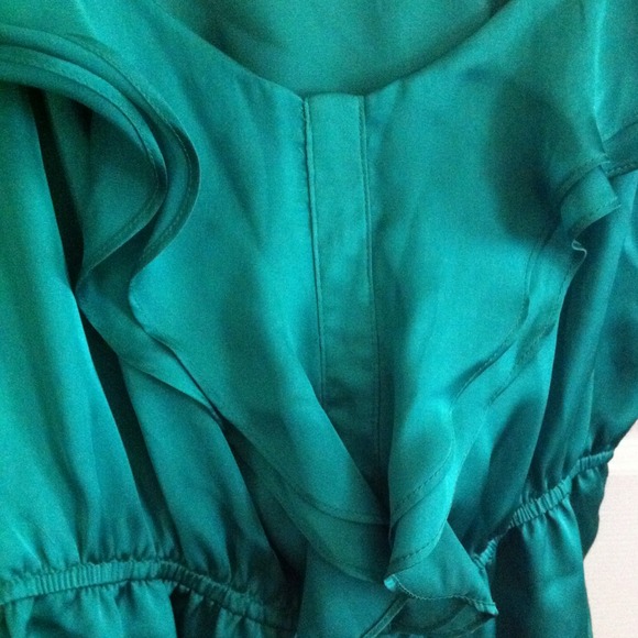 Ruffled tank - Picture 2 of 2