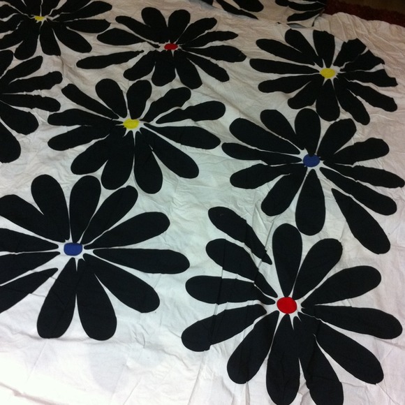 White and black floral duvet cover & pillow cases