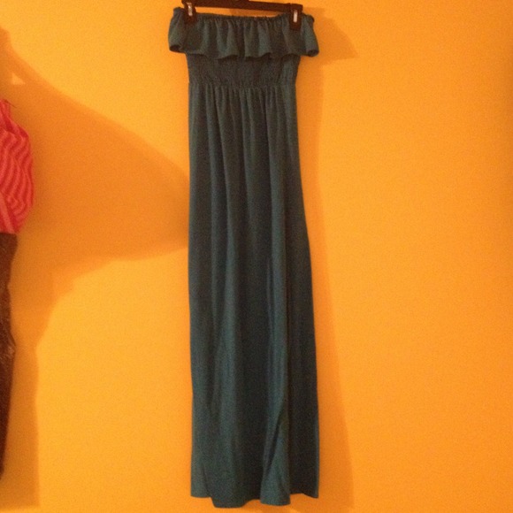 Full length blue sun dress. ☀